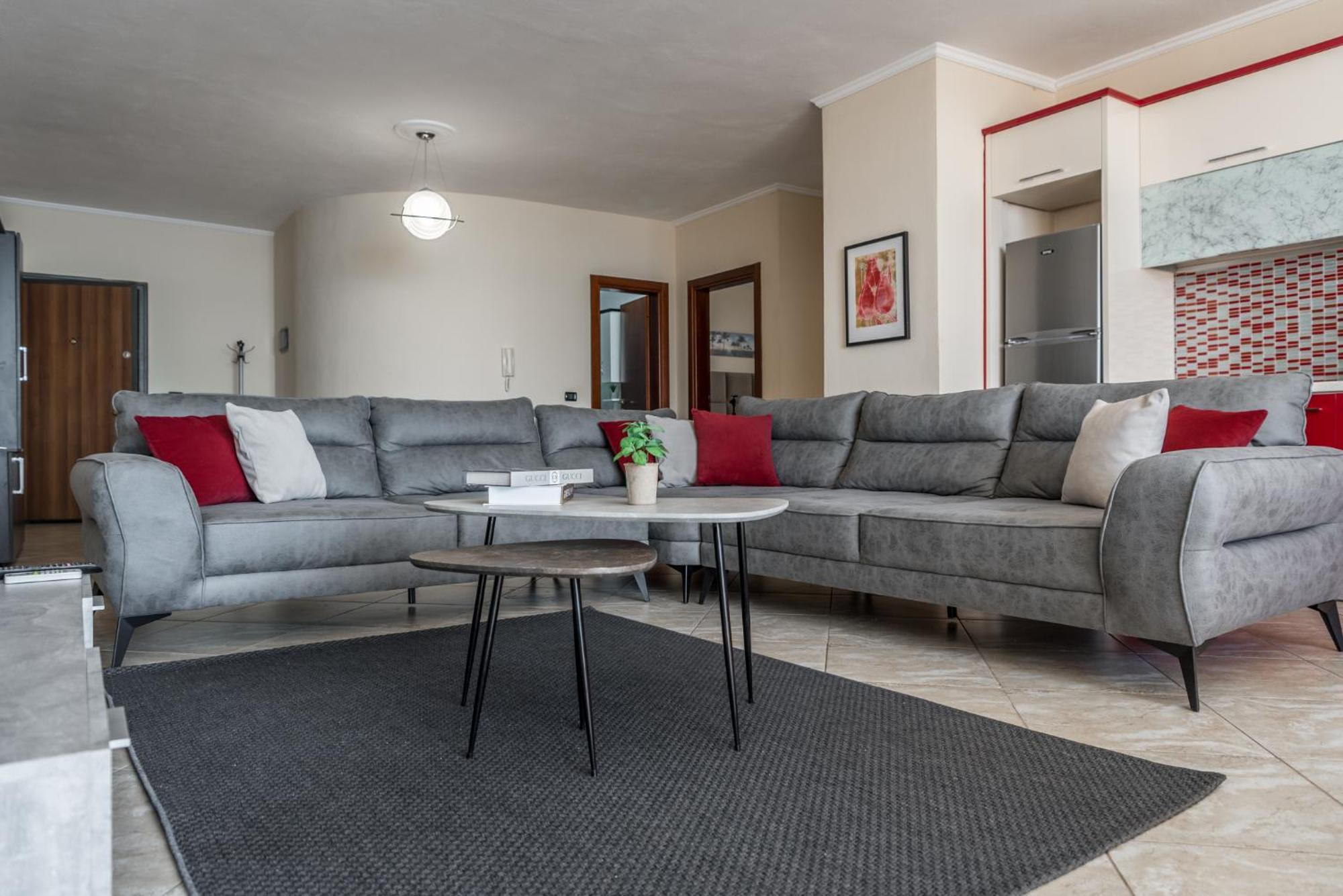 Three Bedroom Romantic Promenade * Durrës