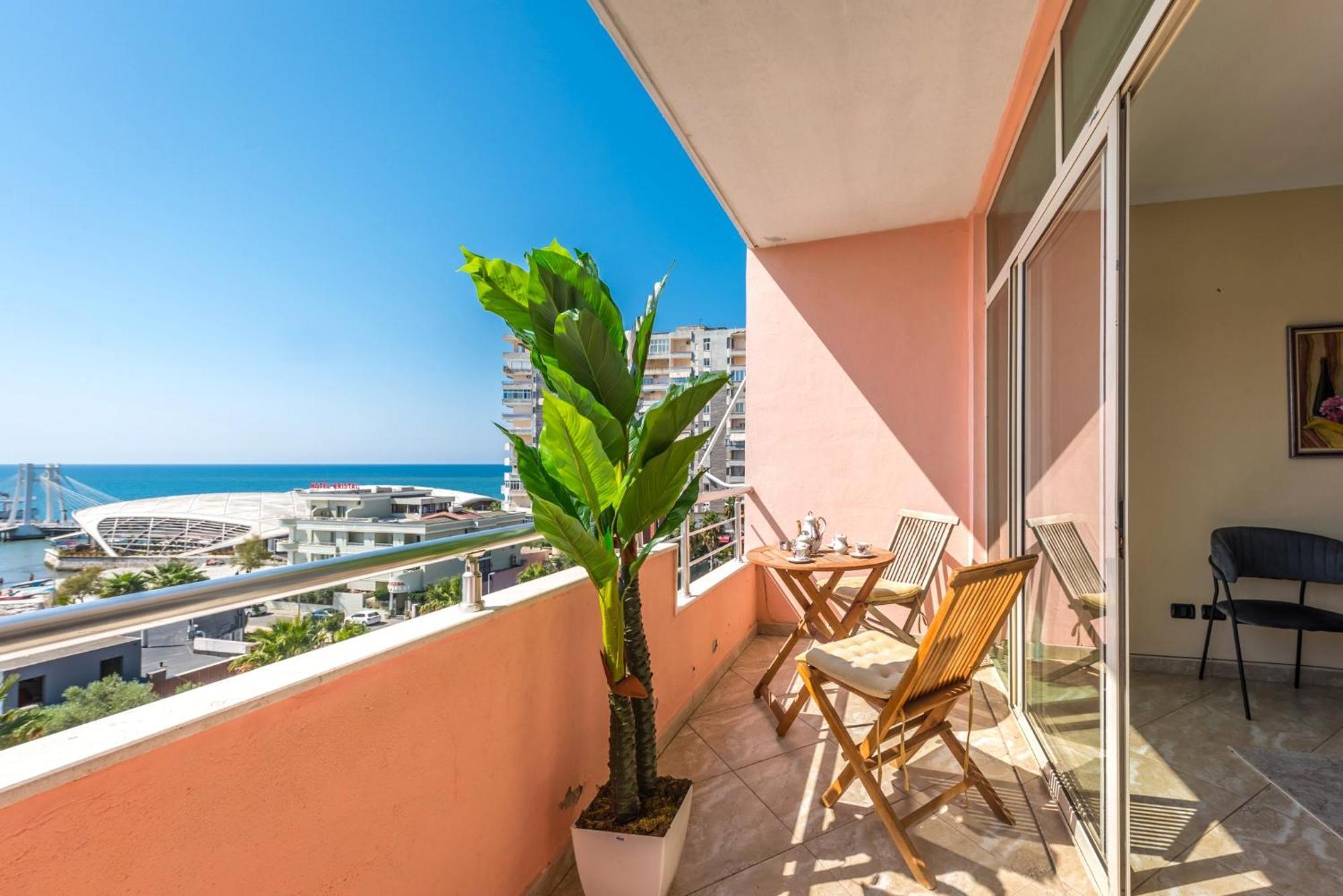 Three Bedroom Romantic Promenade * Durrës